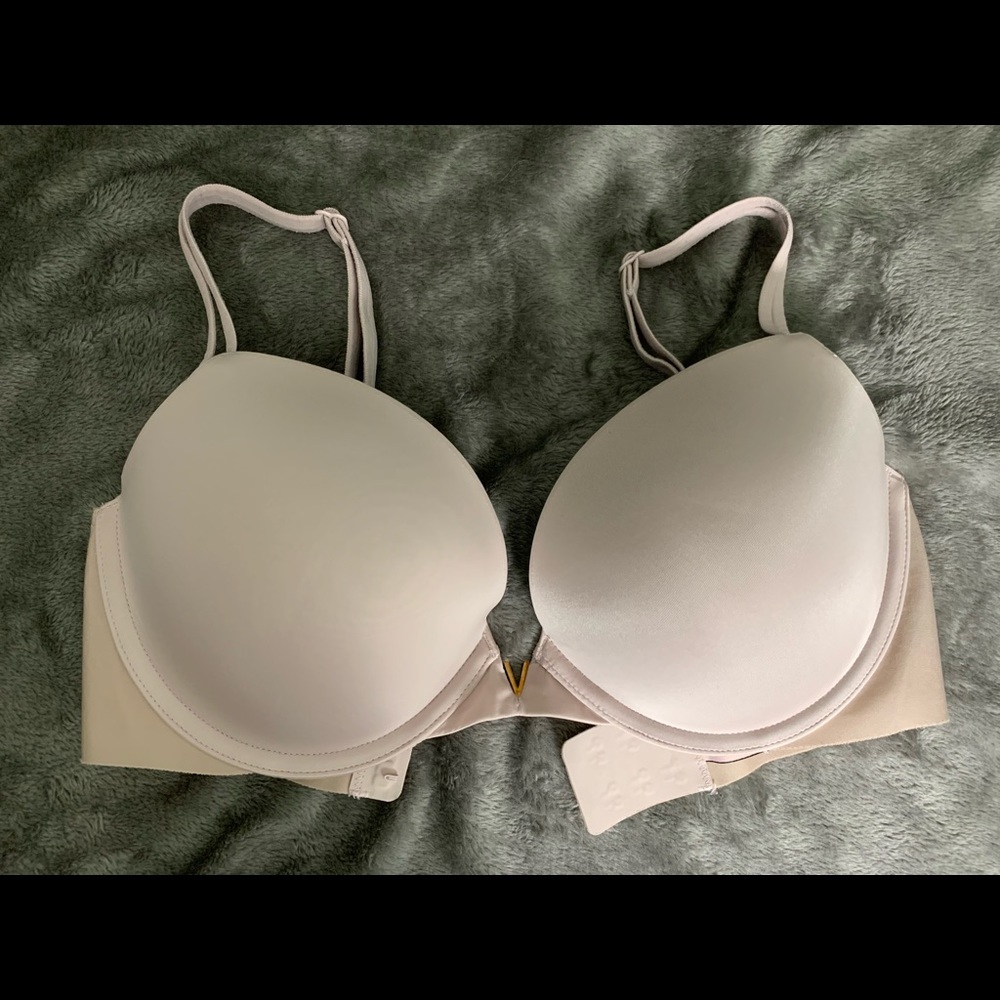 Victoria’s Secret Sexy Illusions Push-Up Bra 32DD